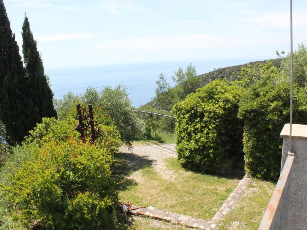 Cottage La Torre Del Pittore Бонассола Экстерьер фото