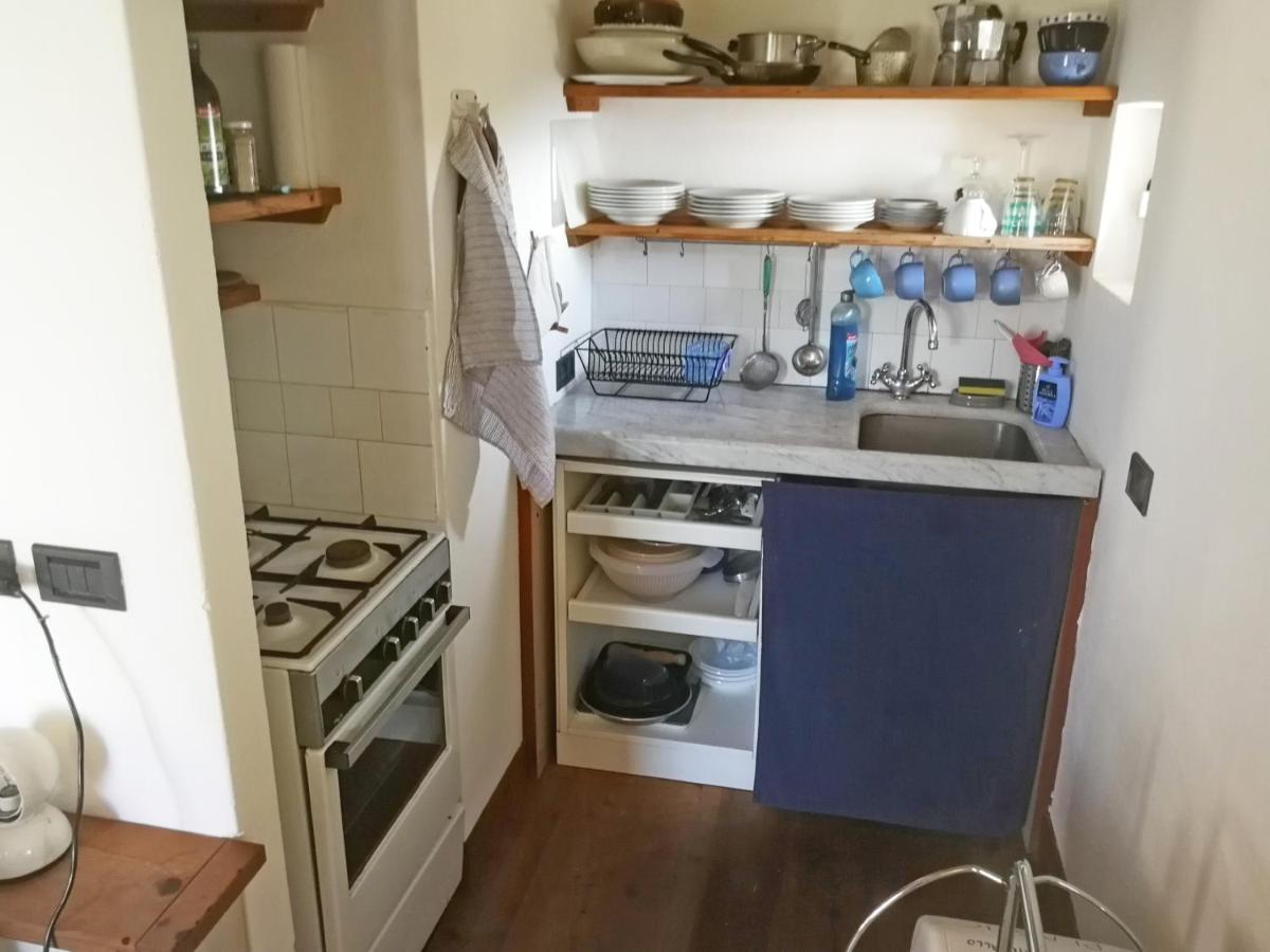 Cottage La Torre Del Pittore Бонассола Экстерьер фото