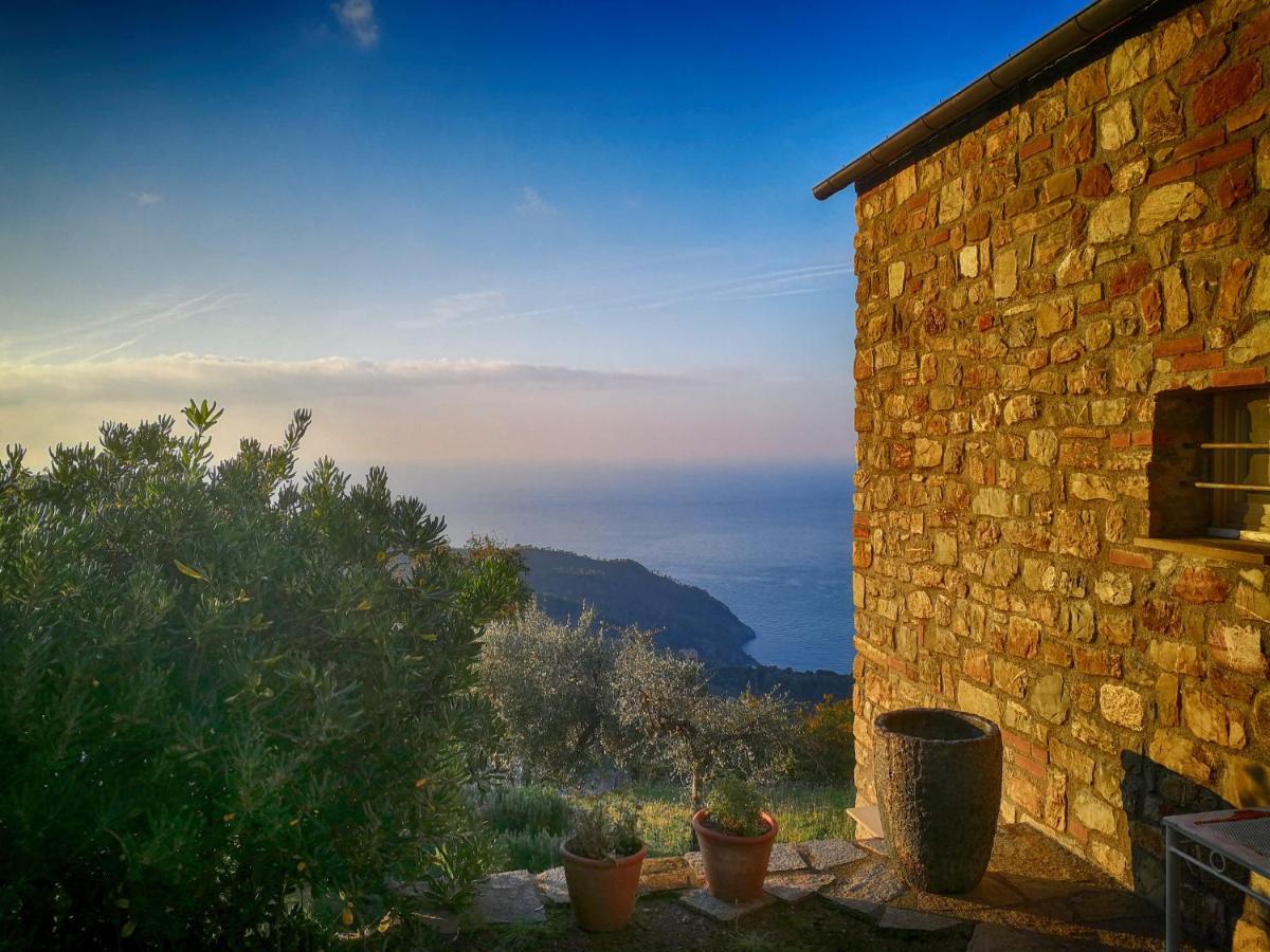 Cottage La Torre Del Pittore Бонассола Экстерьер фото